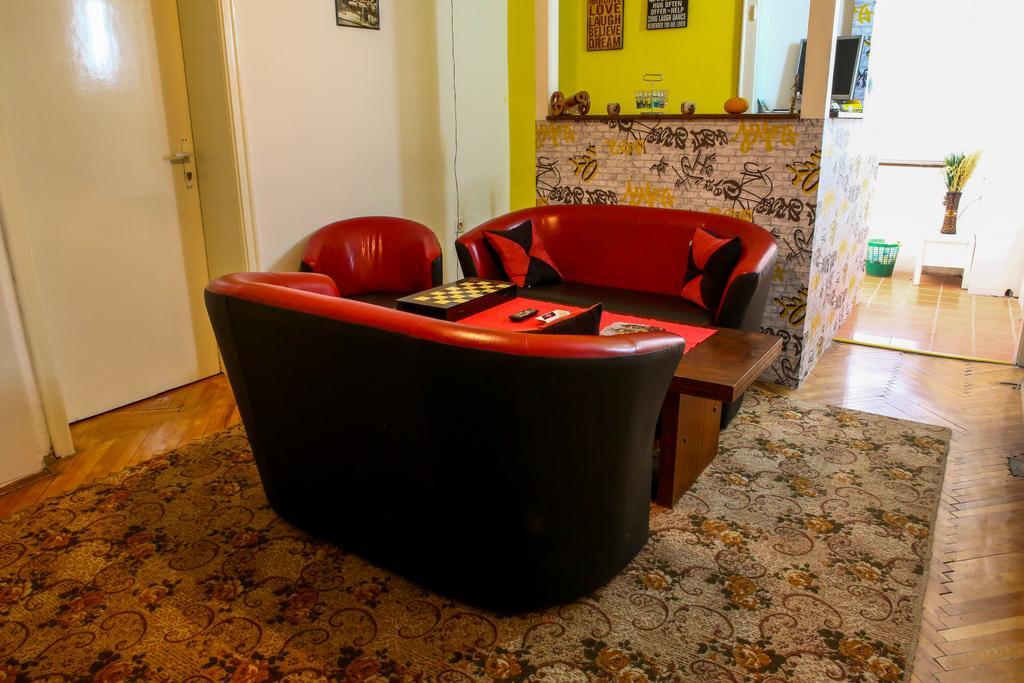 The Comfy Hostel Skopje Buitenkant foto