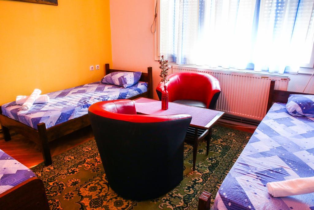 The Comfy Hostel Skopje Kamer foto