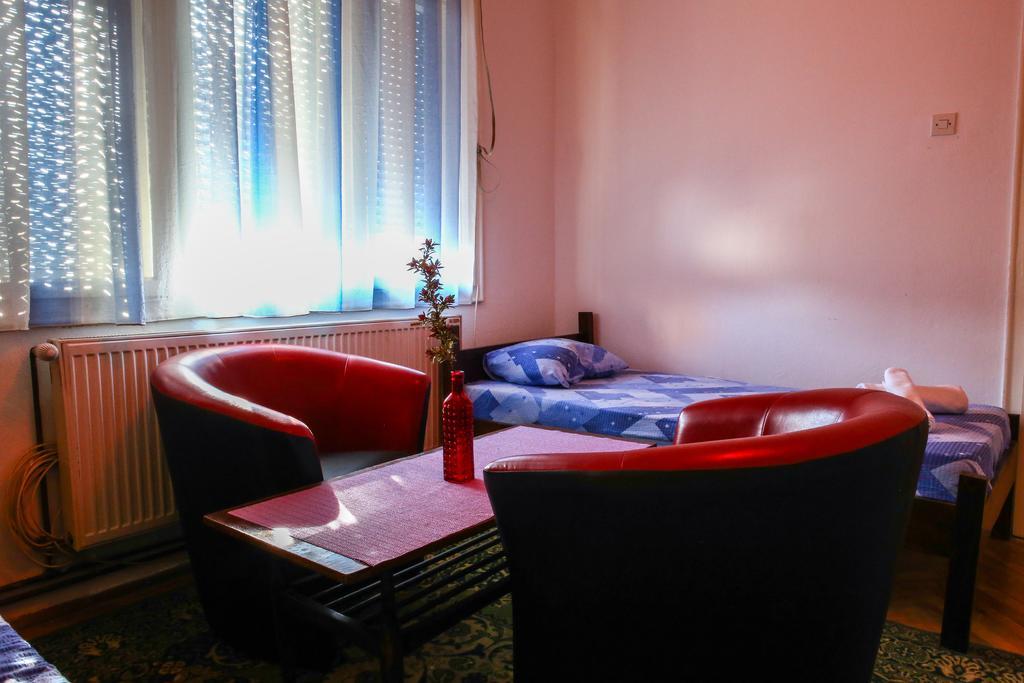 The Comfy Hostel Skopje Kamer foto