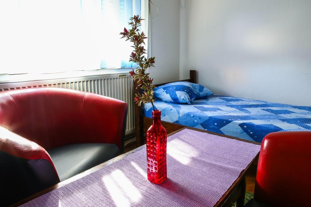 The Comfy Hostel Skopje Kamer foto