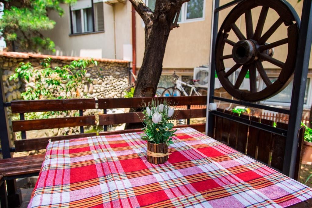The Comfy Hostel Skopje Buitenkant foto
