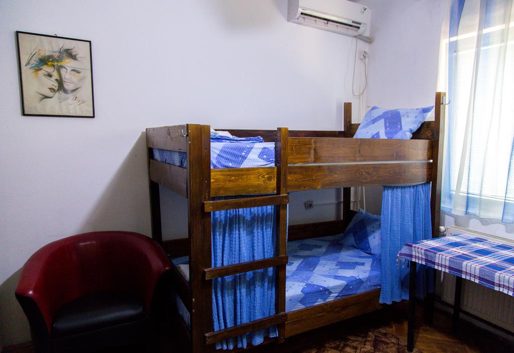 The Comfy Hostel Skopje Buitenkant foto