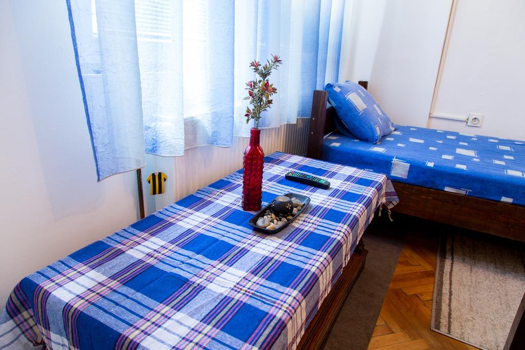 The Comfy Hostel Skopje Buitenkant foto